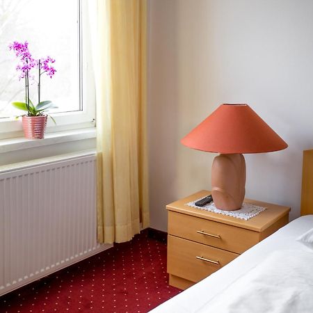Hotel Reineldis Mureck Oda fotoğraf